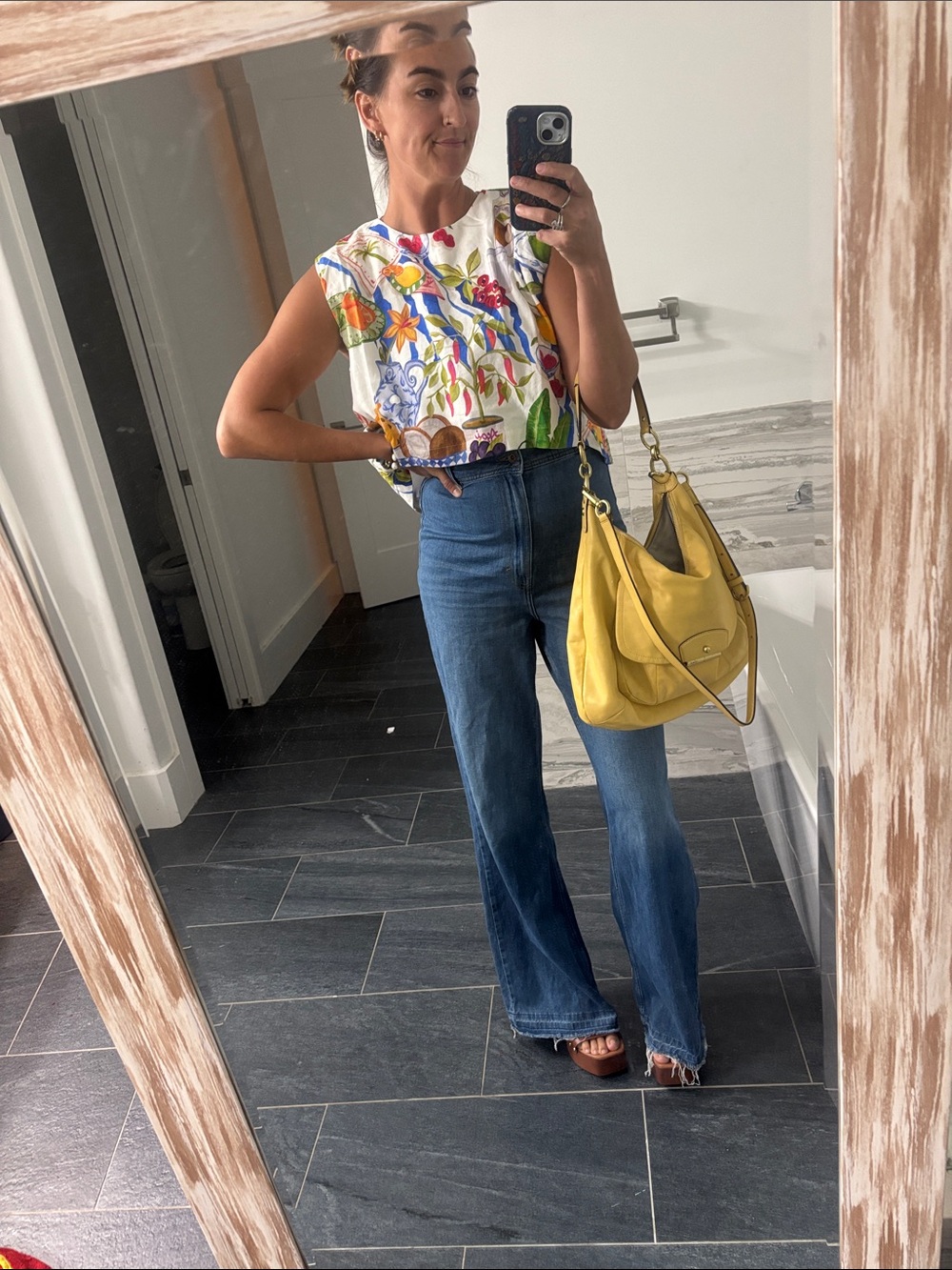 We the free, SUPER high-rise wide leg flare jeans - Picture 4 of 12